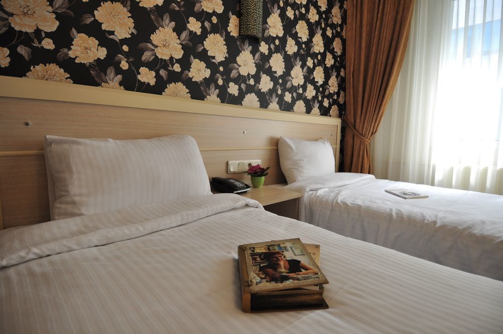 Mini hotel Izmir Exterior photo