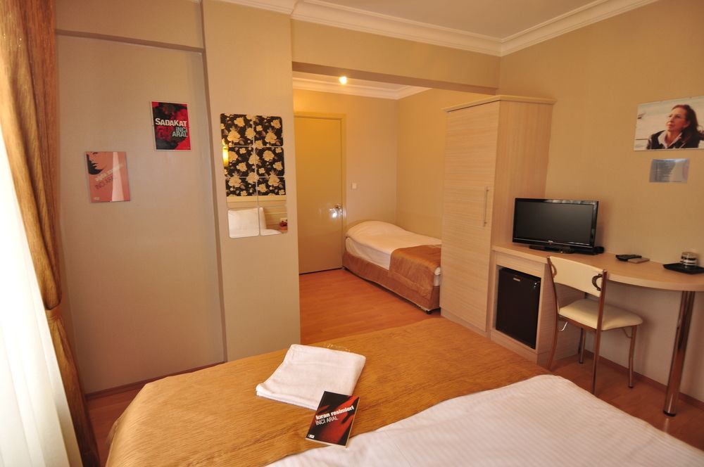 Mini hotel Izmir Exterior photo