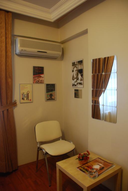 Mini hotel Izmir Exterior photo